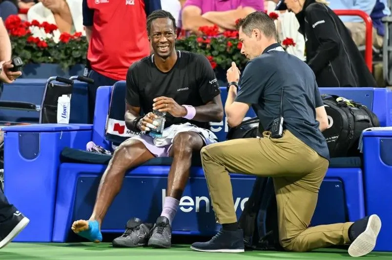 Tenista frances, Gael Manfils- com fasceite plantar durante Master 1000 de Montreal